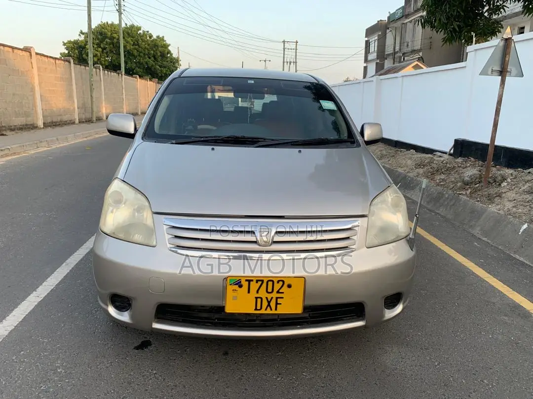 Toyota Raum 2005 Beige