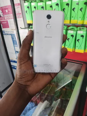 LG L-03K 64 GB White