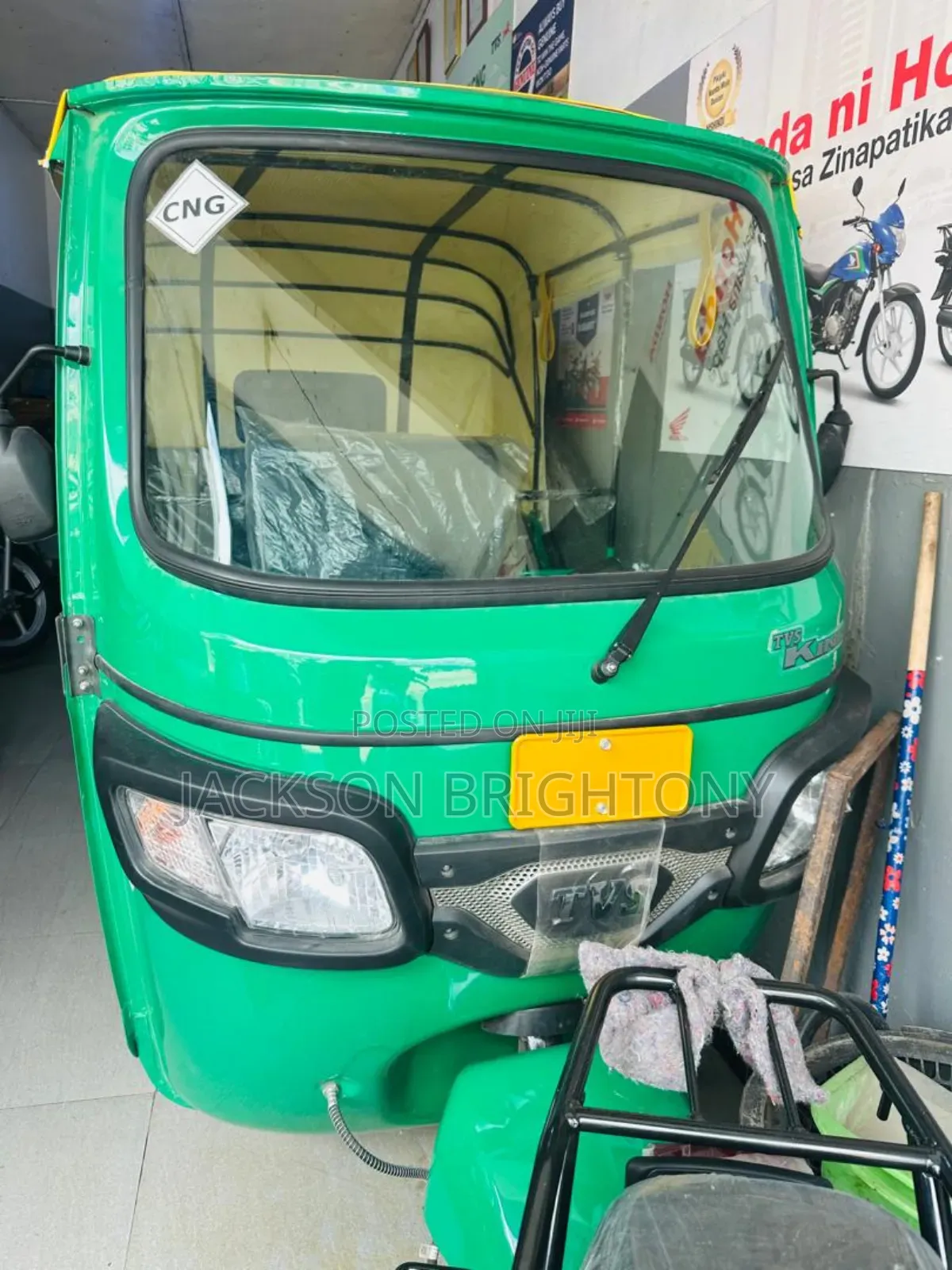 New TVS King Deluxe Plus iTouch Start 2025 Green