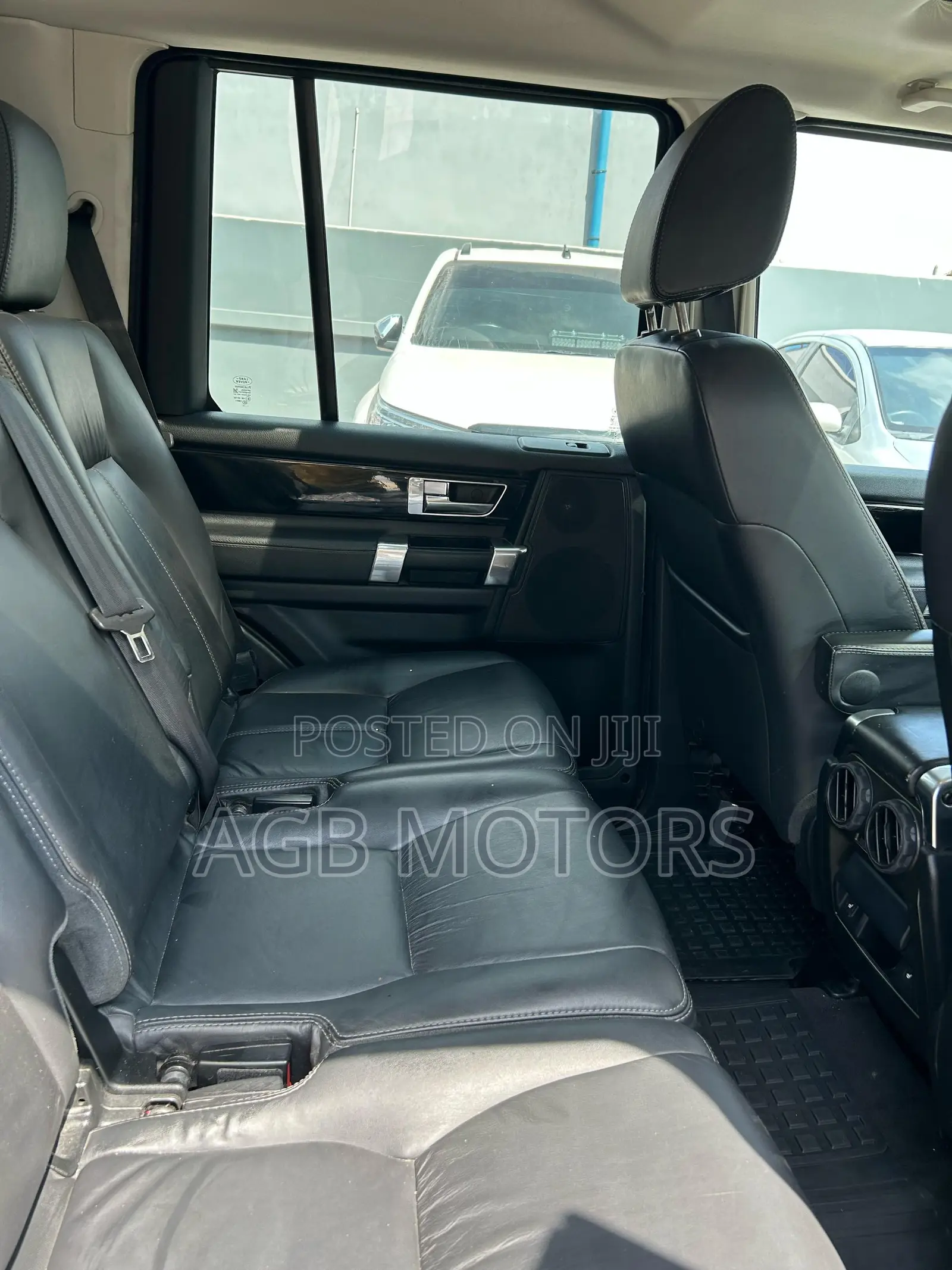 Land Rover Discovery 2014 Silver