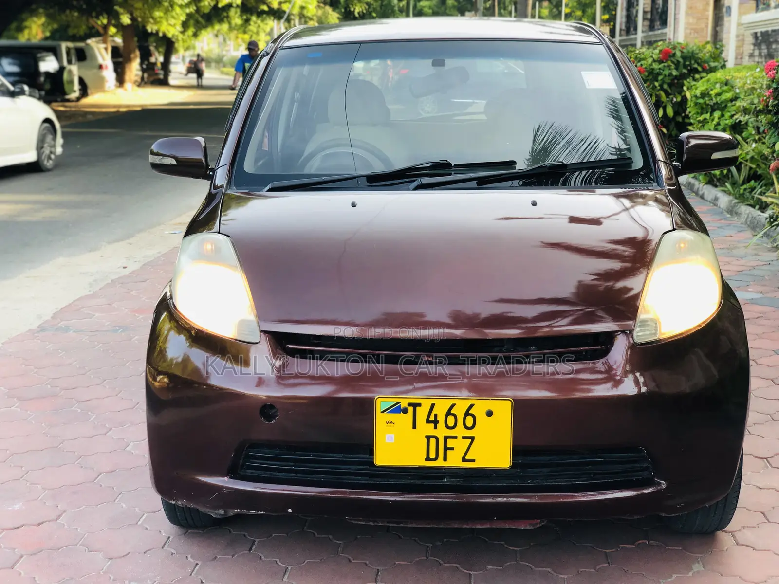 Toyota Passo 2005 Pink