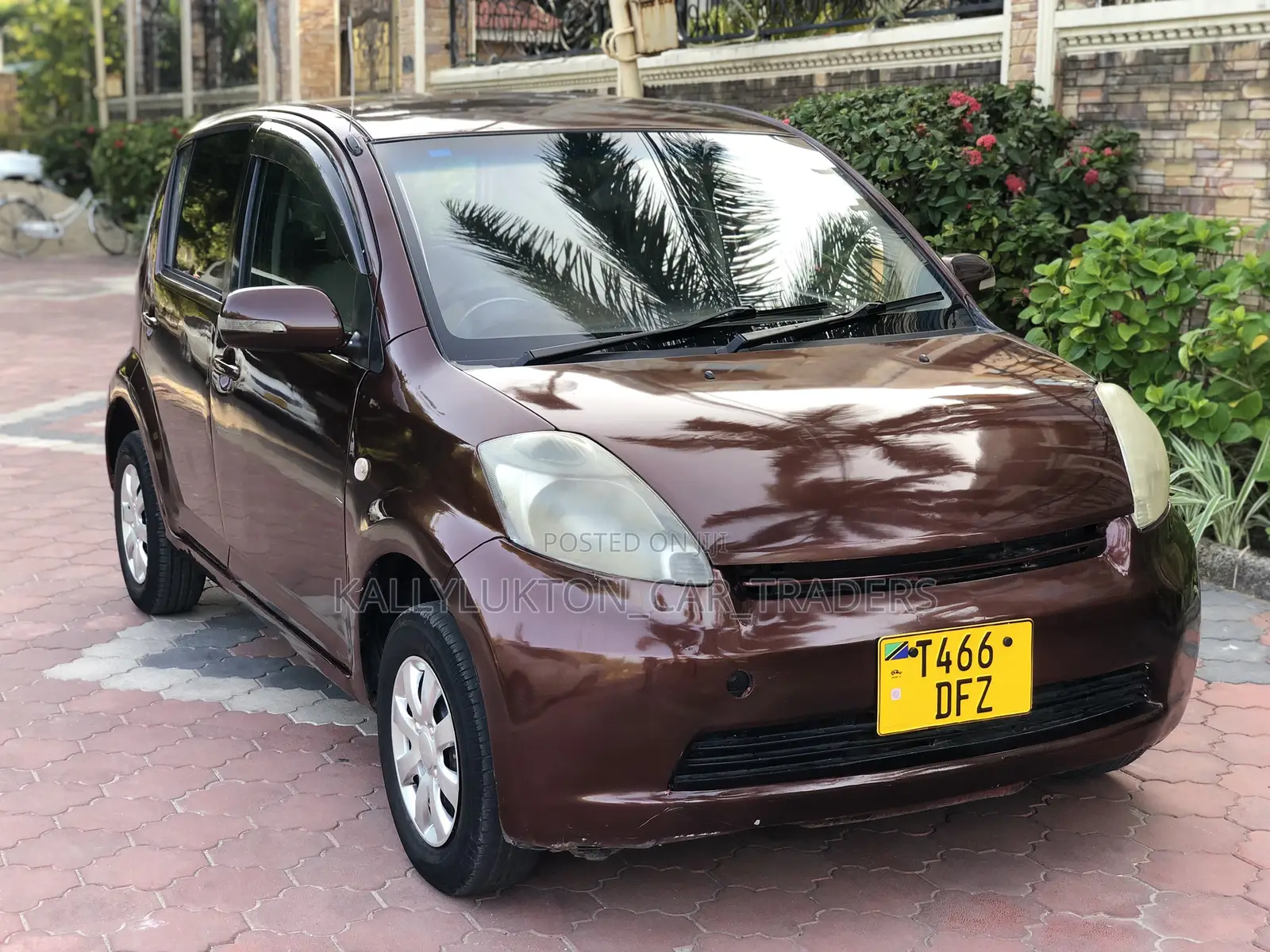Toyota Passo 2005 Pink