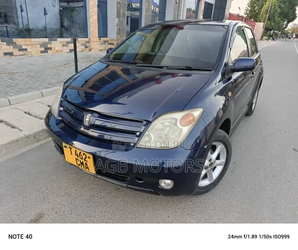 Toyota IST 2003 Blue