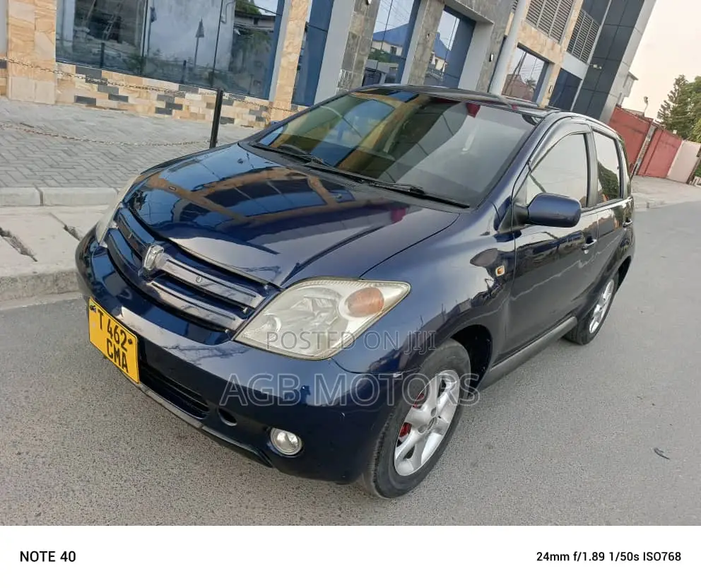Toyota IST 2003 Blue