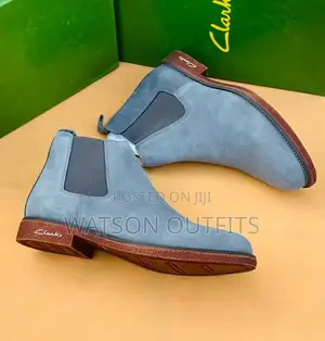 Clarks Zenye Shingo Ndefu Za Ngozi