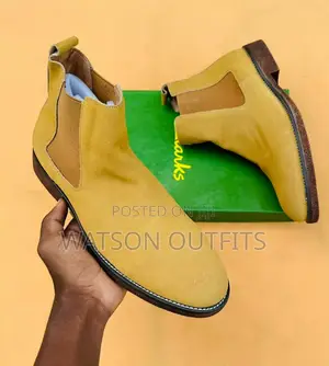 Clarks Zenye Shingo Ndefu Za Ngozi