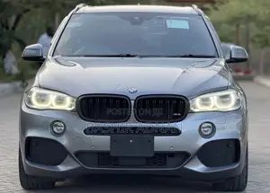 Photo - BMW X5 2015 Gray
