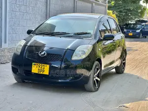 Toyota Vitz 2005 Black