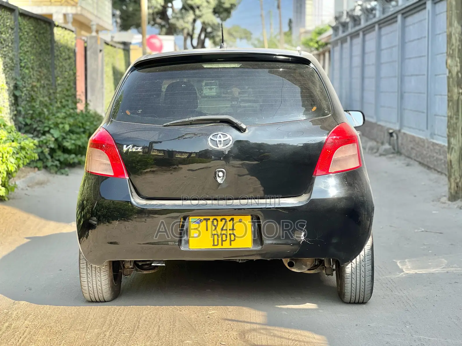 Toyota Vitz 2005 Black