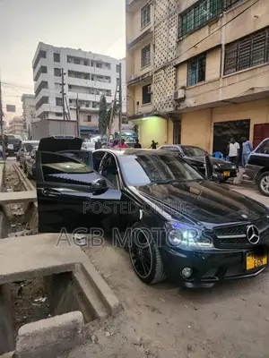 Mercedes-Benz C-Class 2011 Green