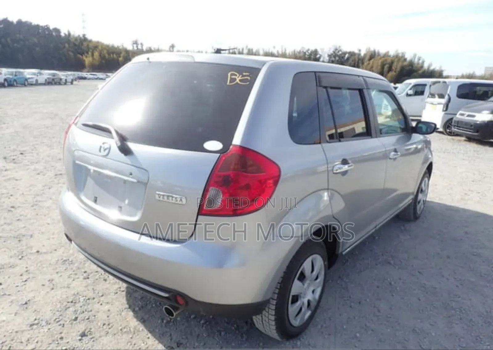 Mazda Verisa 2010 Silver