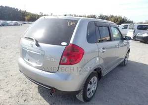 Mazda Verisa 2010 Silver