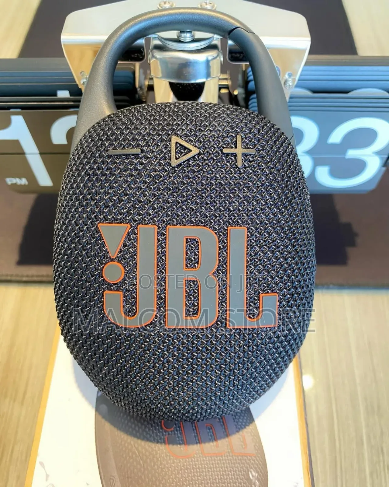 JBL Clip 5