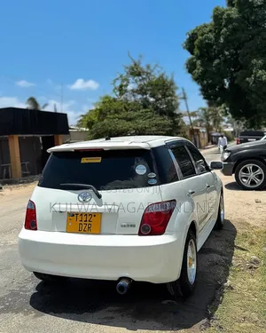 Toyota IST 2006 White