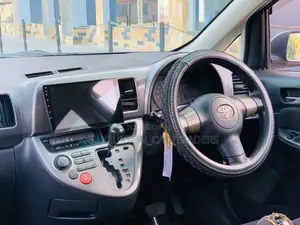 Toyota Wish 2004 Silver