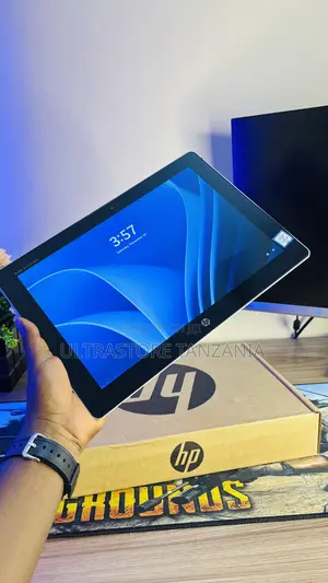 New Laptop HP Elite X2 1012 8GB Intel SSD 256GB