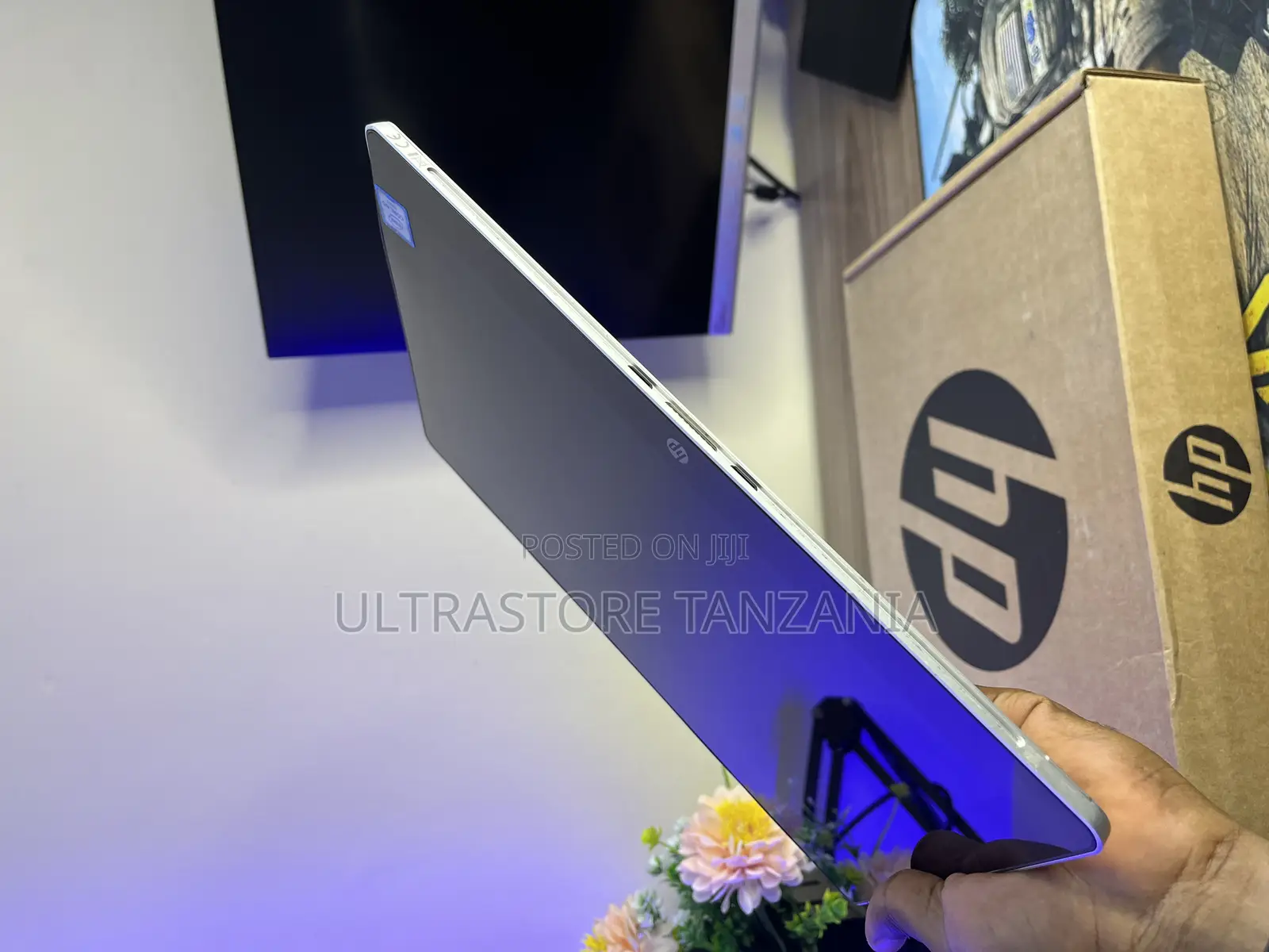 New Laptop HP Elite X2 1012 8GB Intel SSD 256GB