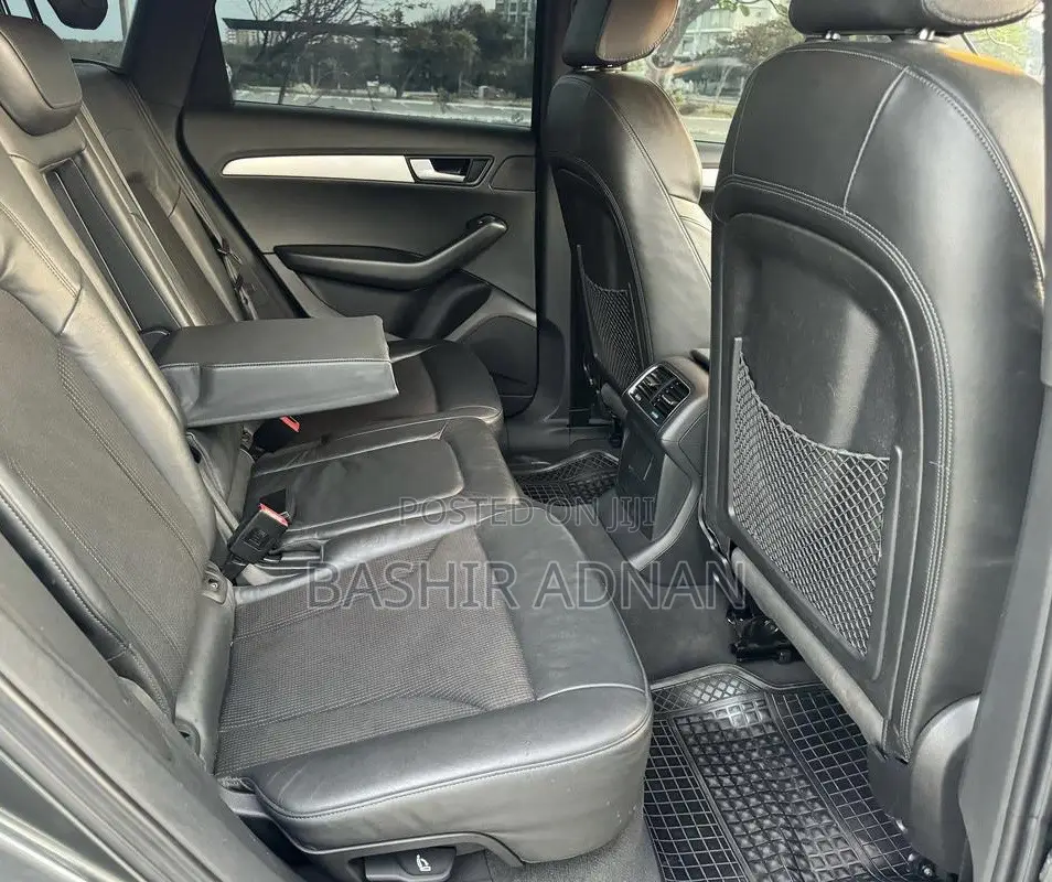 Audi Q5 2009 Gray