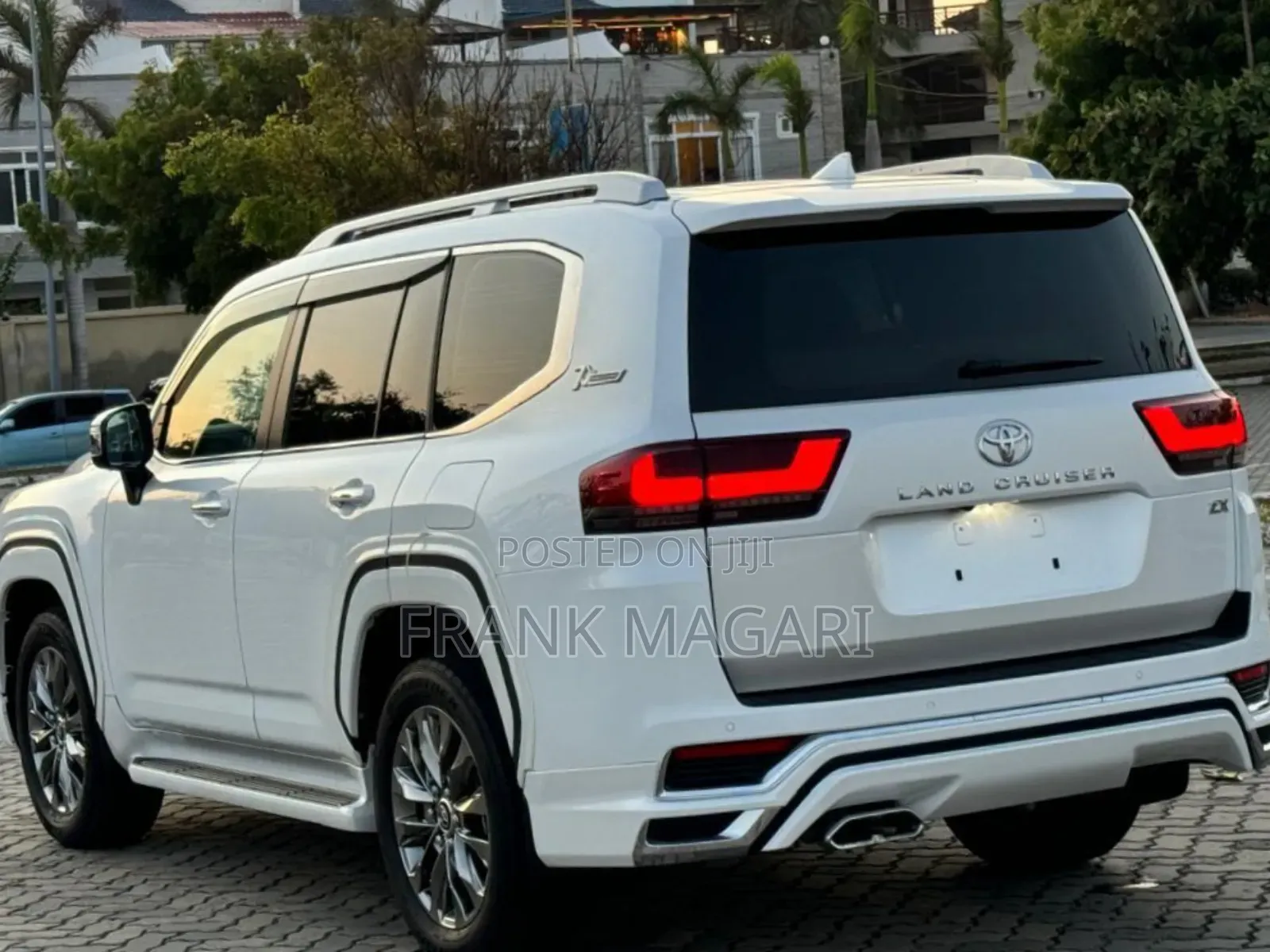Toyota Land Cruiser 2023 White