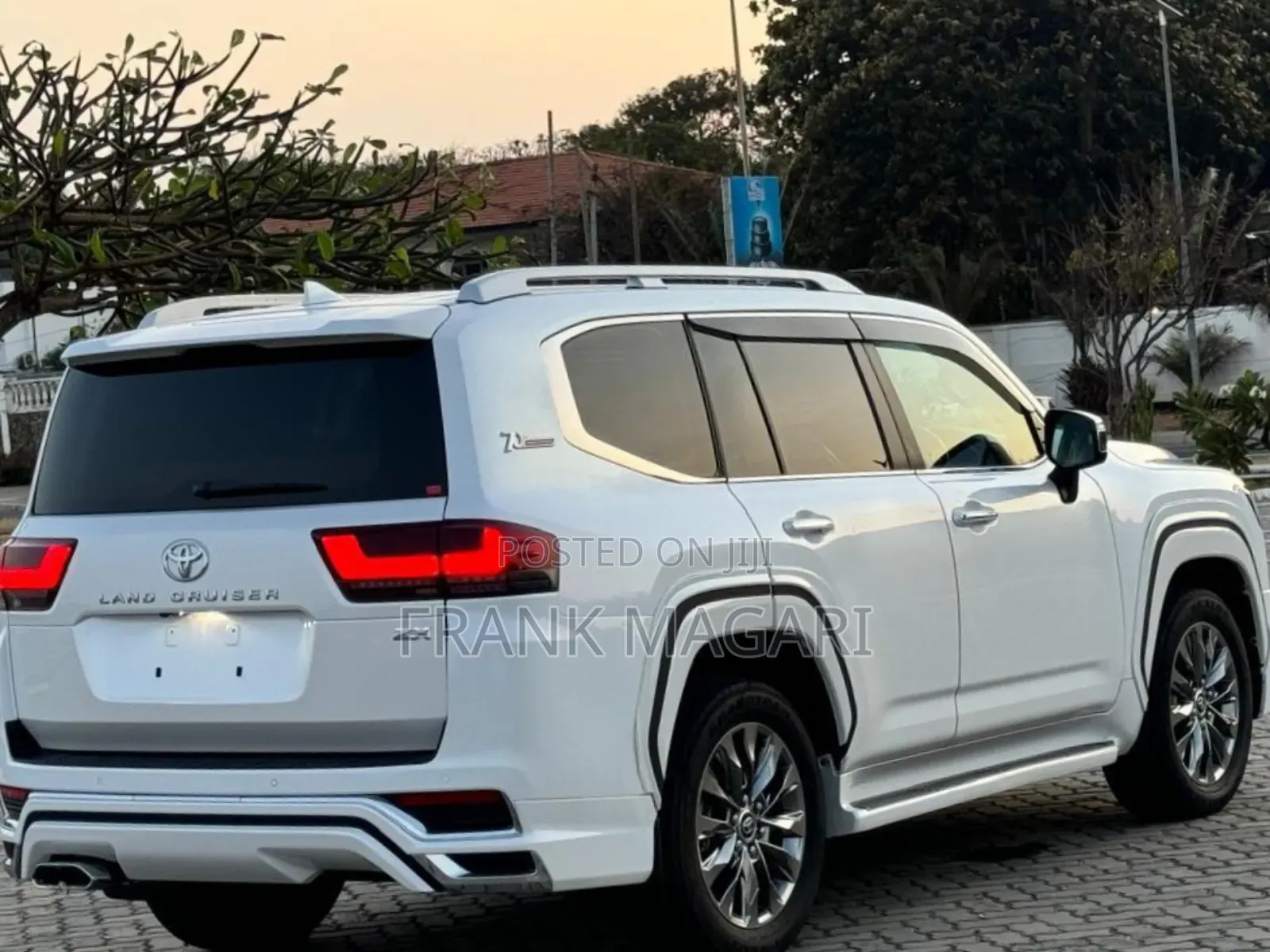 Toyota Land Cruiser 2023 White