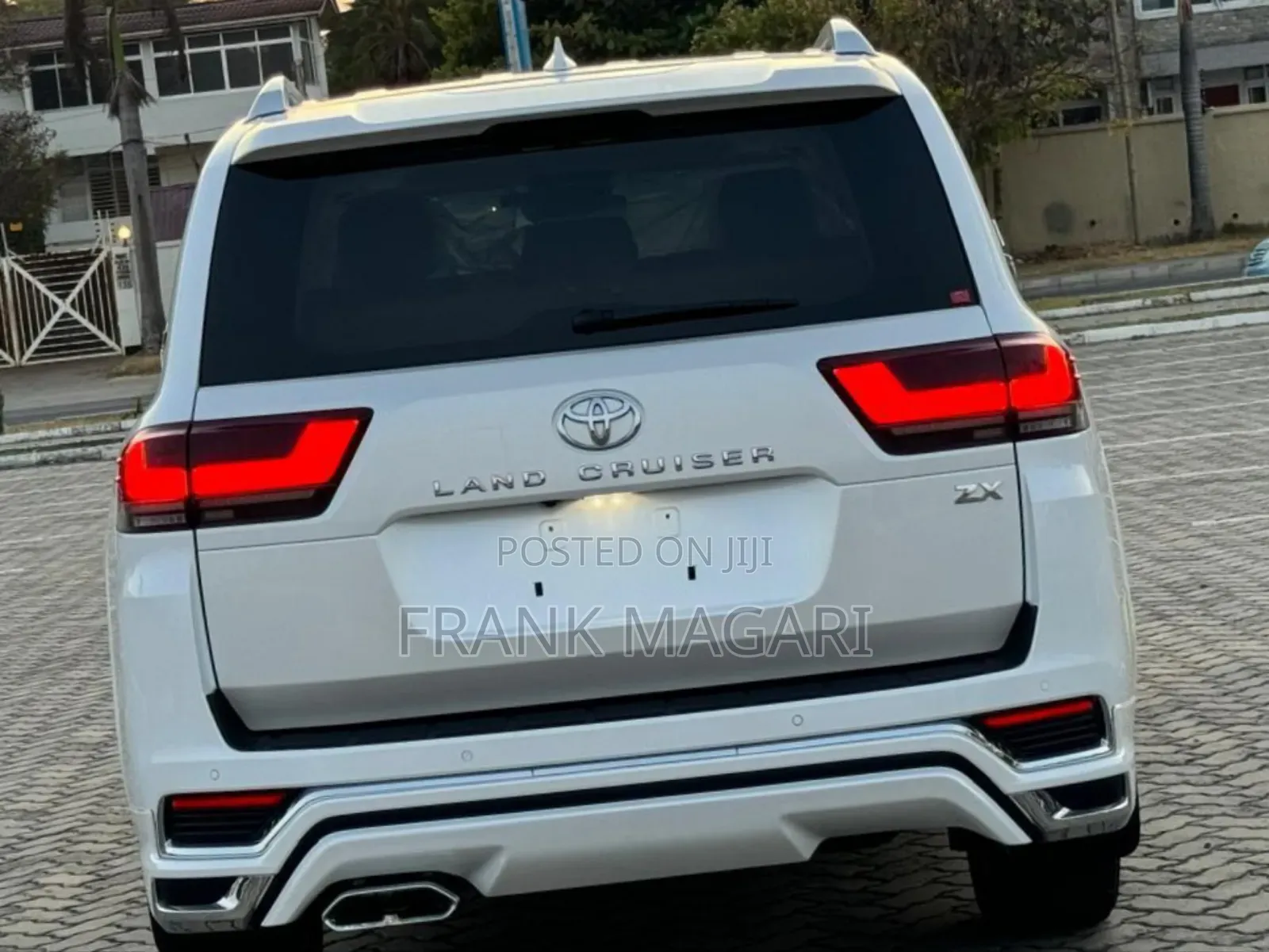 Toyota Land Cruiser 2023 White