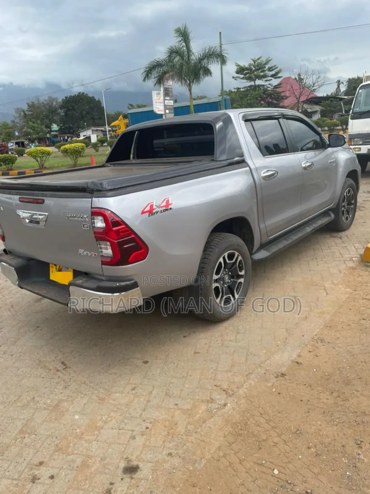 Toyota Hilux 2019 Gray