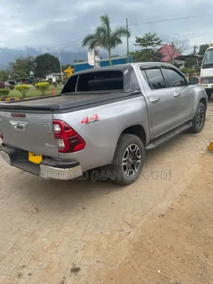 Toyota Hilux 2019 Gray
