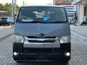Photo - Toyota Grand HiAce 2008 Grey
