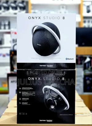 Onyx Studio 8