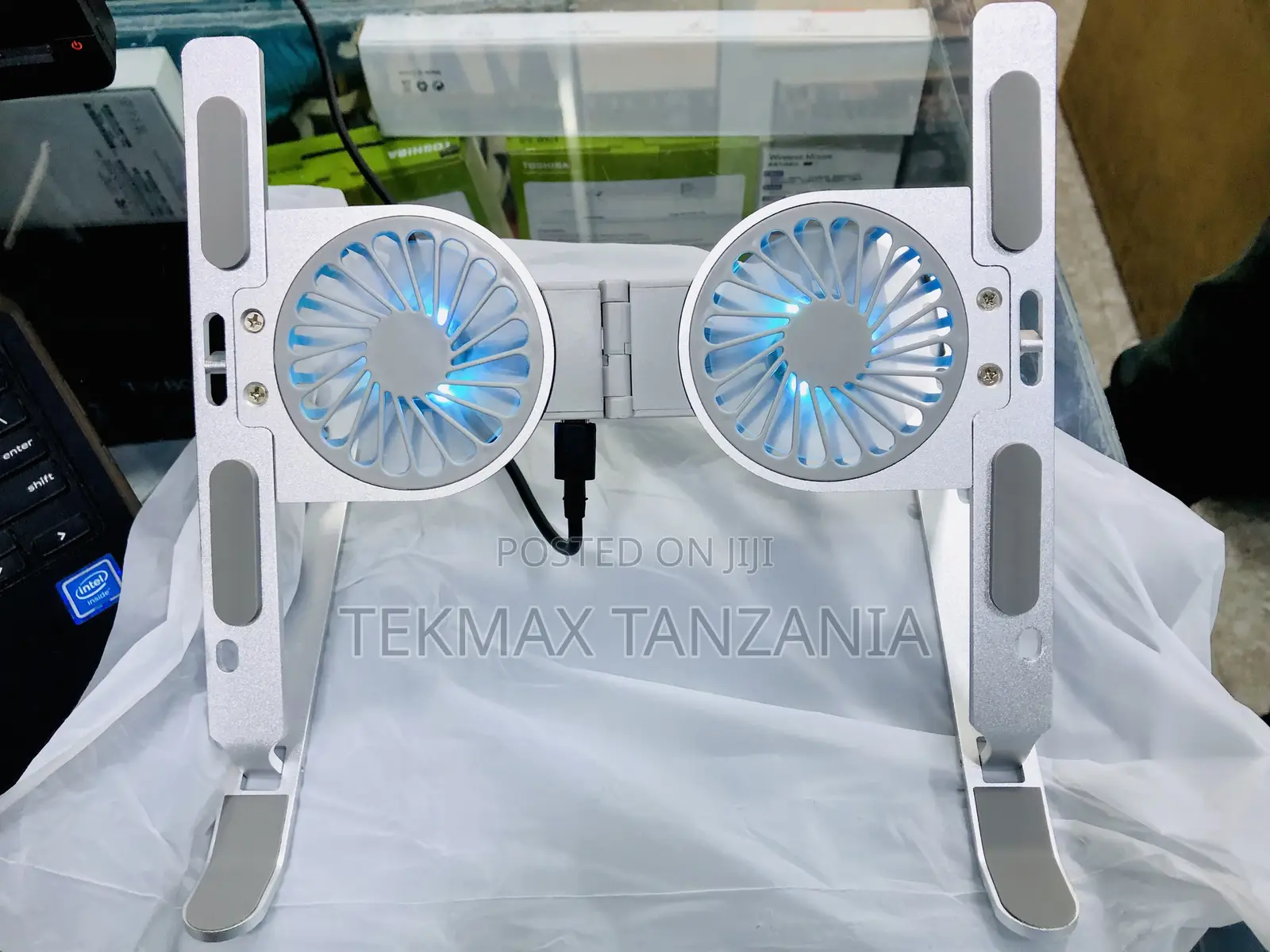 Foldable Laptop Stand With Fan