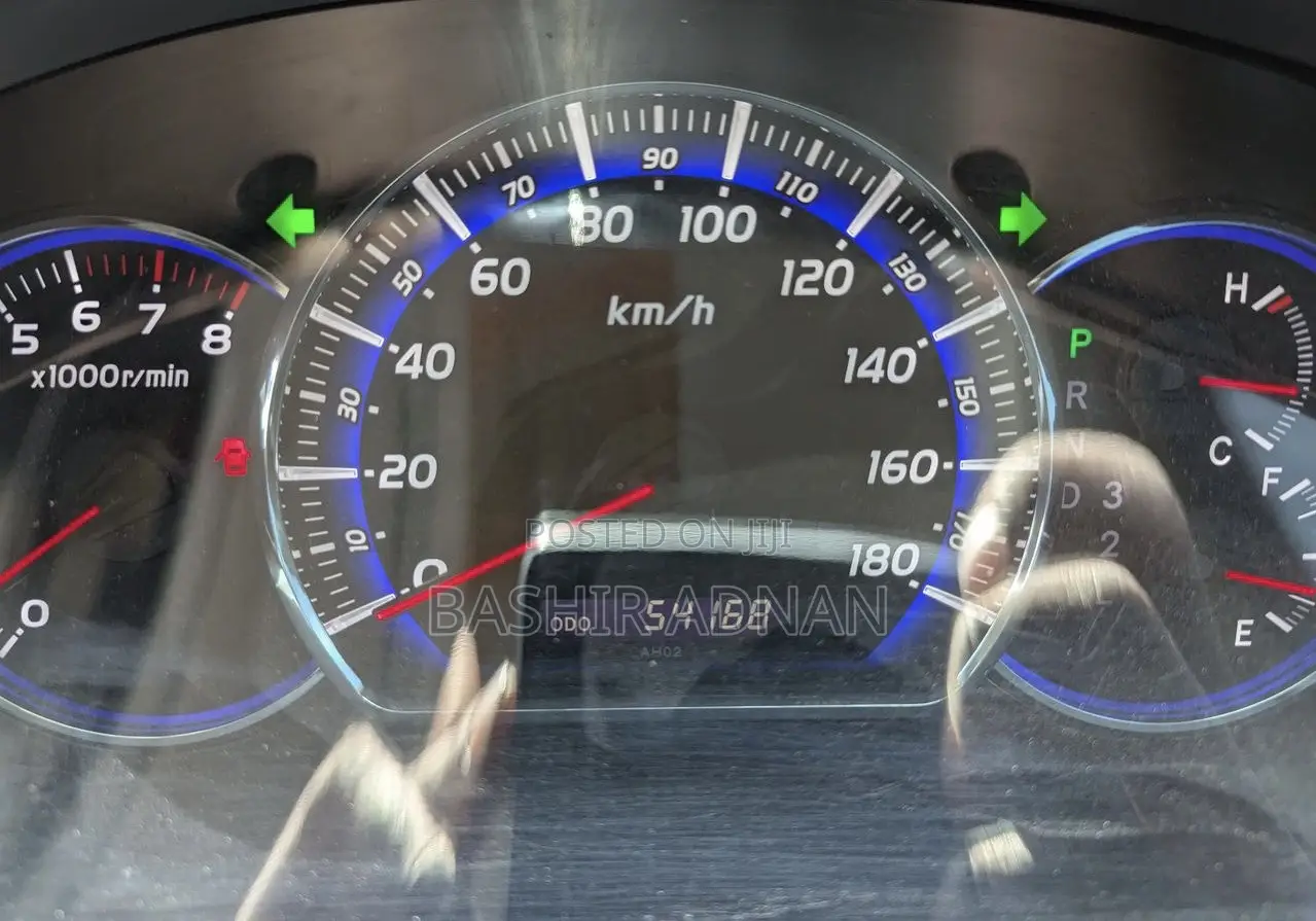 Toyota Alphard 2.4 Petrol FWD 2005 Pearl