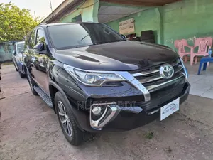 Photo - Toyota Fortuner 2.7 AWD 2017 Black