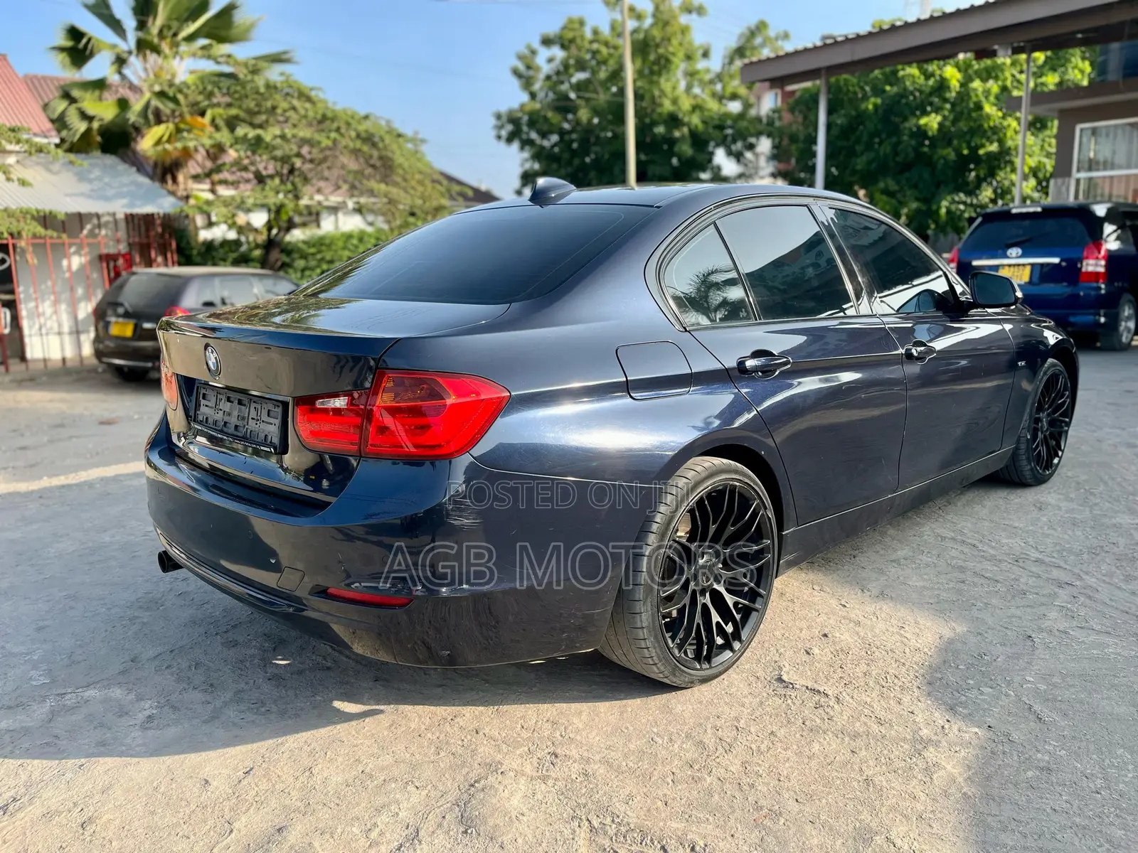 BMW 316i 2013 Black