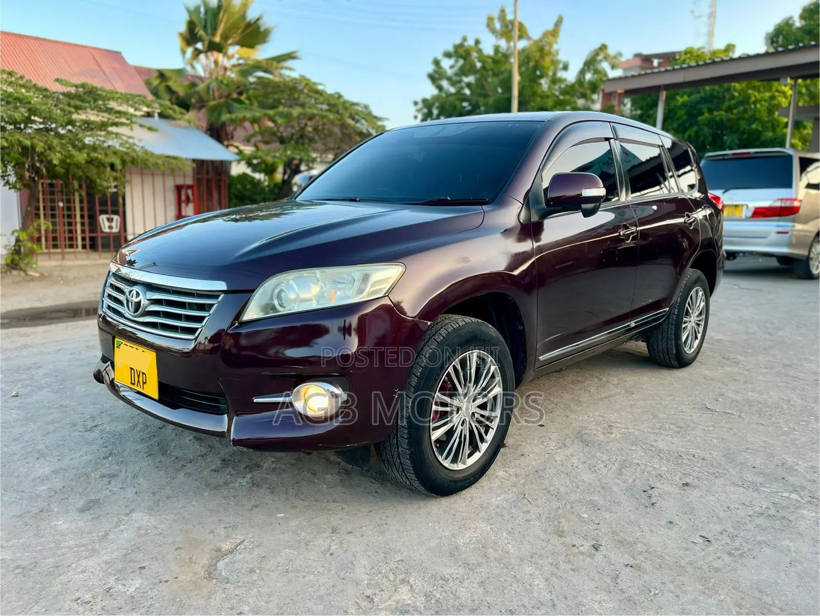 Toyota Vanguard 2011 Burgundy