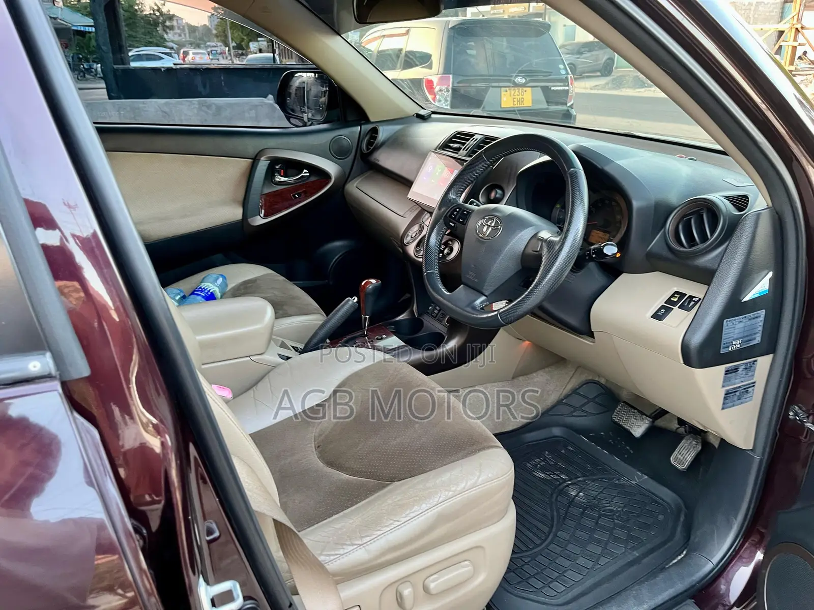 Toyota Vanguard 2011 Burgundy