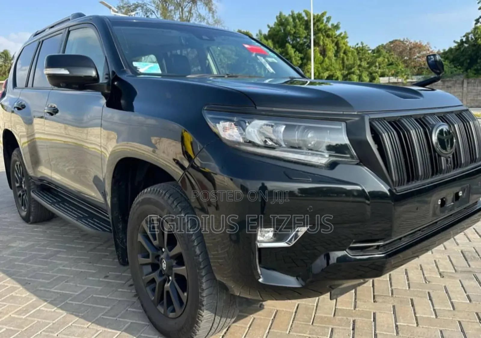Toyota Land Cruiser Prado 2022 Black