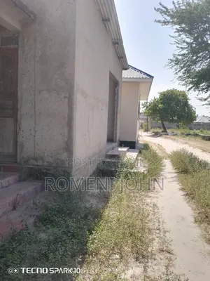6bdrm House in Tanzania Daresalaam, Ilala for sale