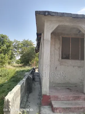 6bdrm House in Tanzania Daresalaam, Ilala for sale