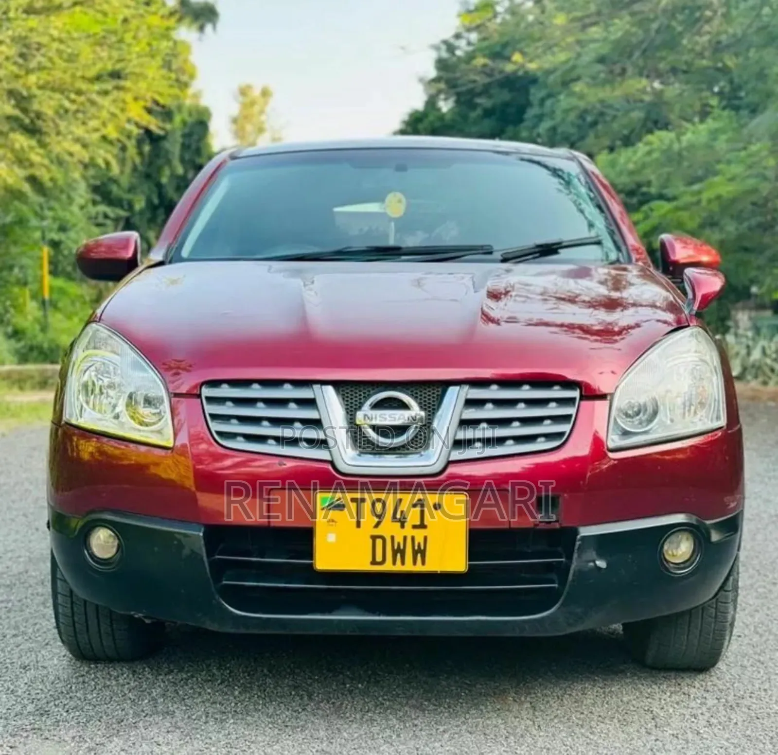 Nissan Dualis 2011 Red