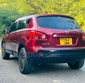 Nissan Dualis 2011 Red