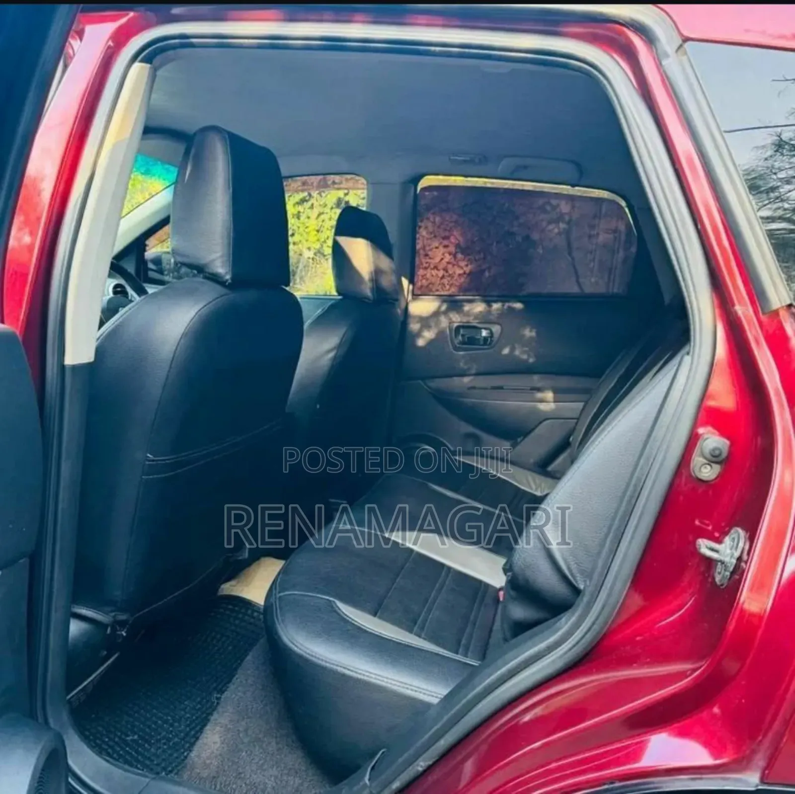 Nissan Dualis 2011 Red