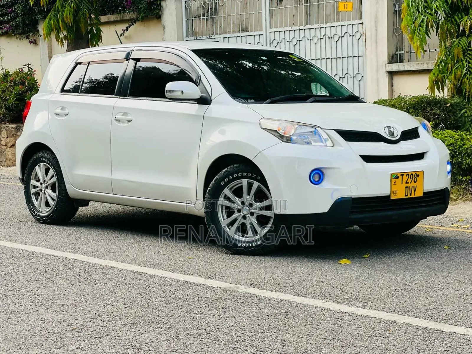 Toyota IST 2009 White