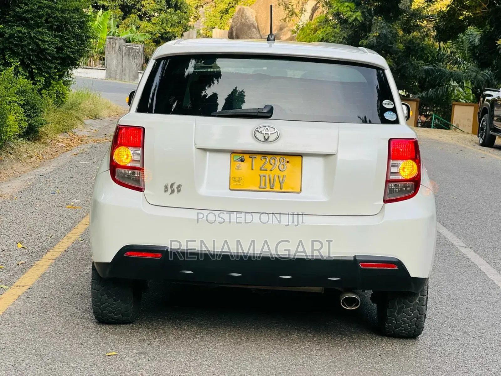Toyota IST 2009 White