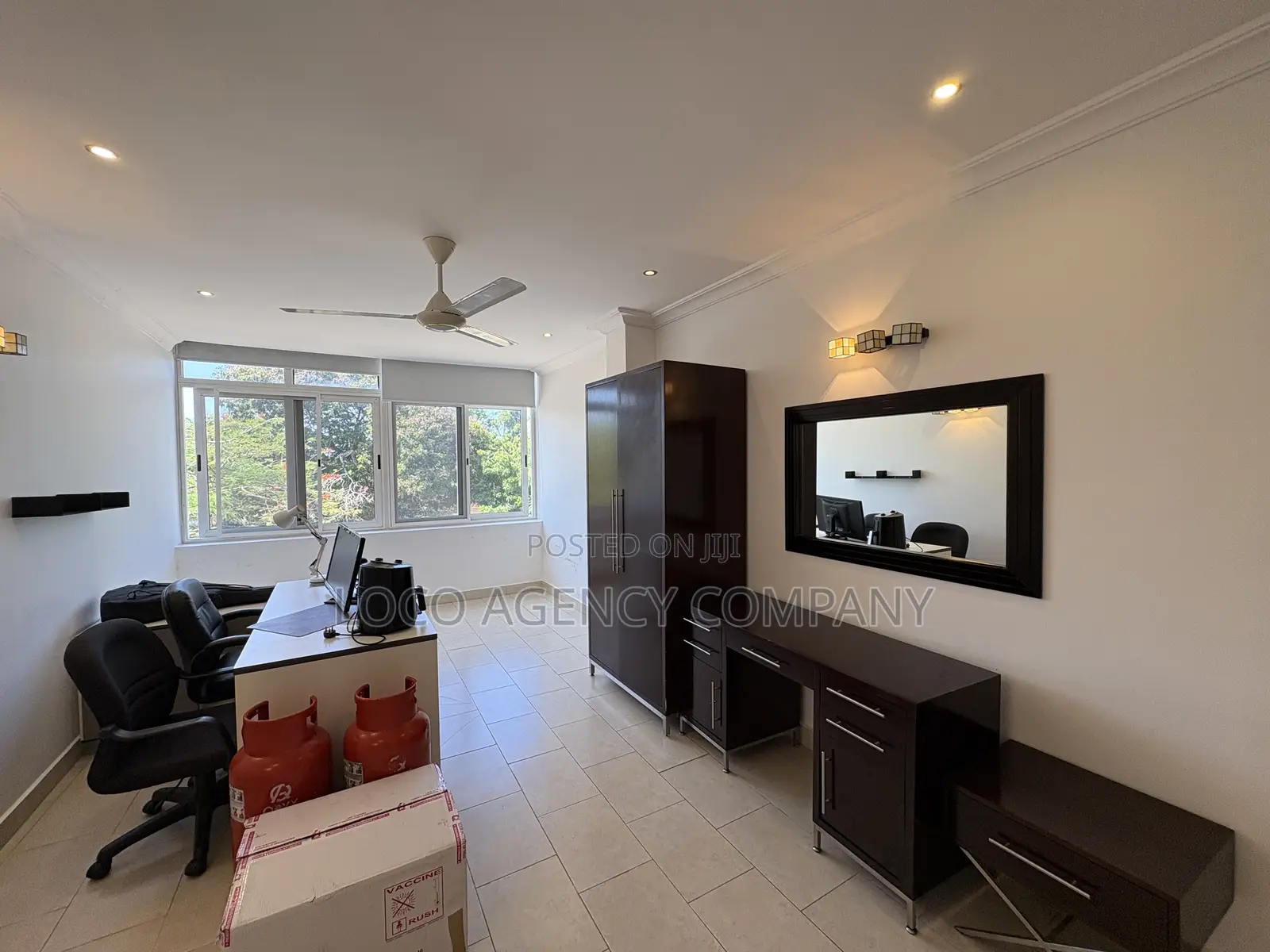 Furnished 3bdrm Apartment in Trusted Real Estate, Oyster Bay for rent