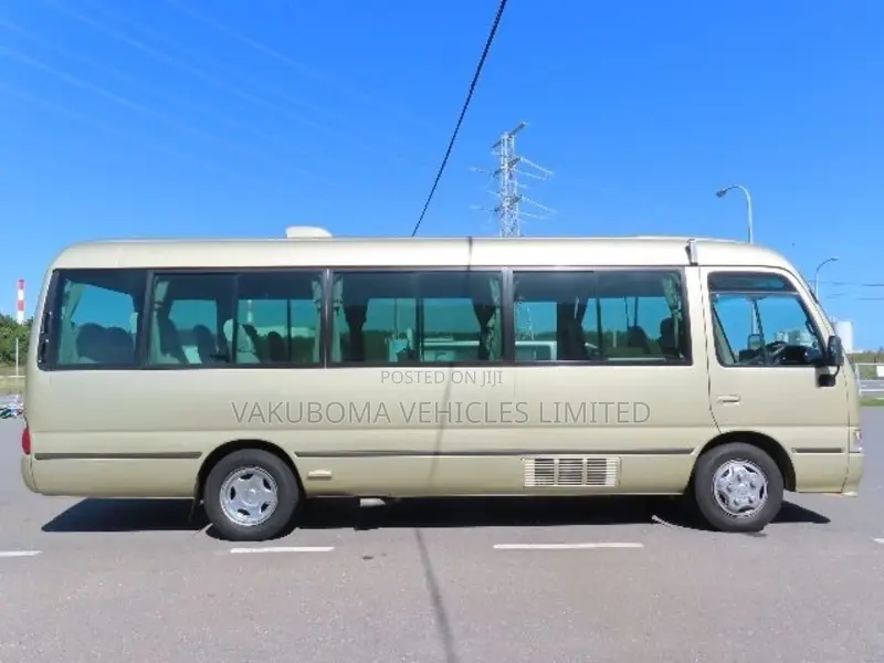 Toyota Coaster 2004 Gold