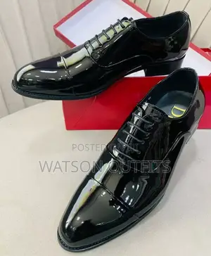 Viatu Vya Ngozi Smooth Shining Dior