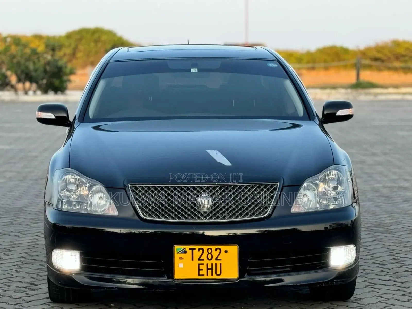 Toyota Crown Royale 2005 Black