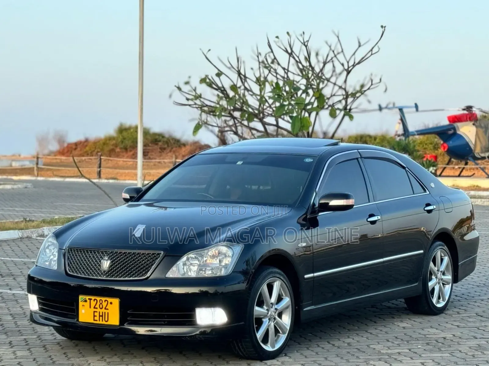 Toyota Crown Royale 2005 Black