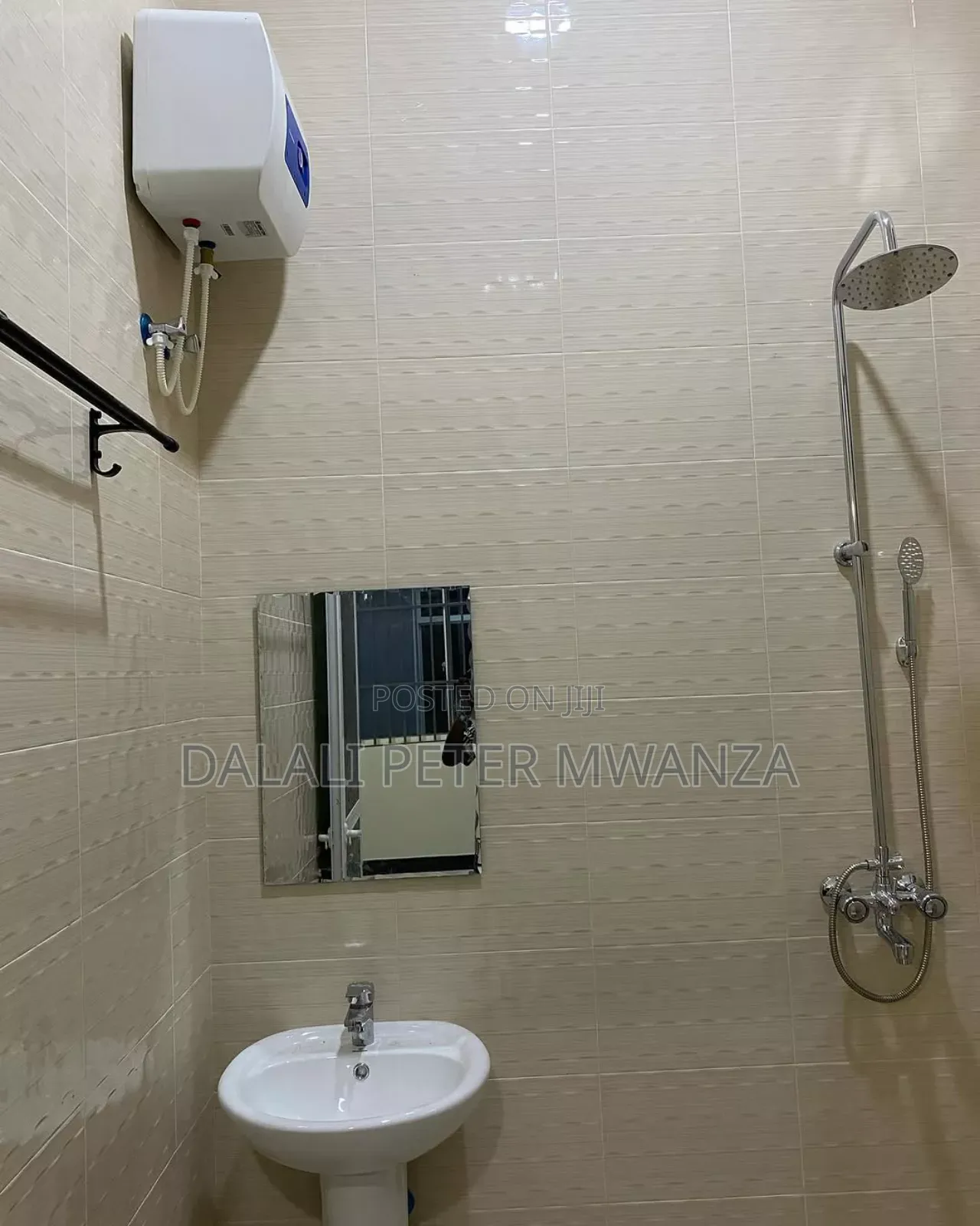 2bdrm House in Airport Road, Ilemela for rent