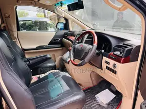 Toyota Vellfire 2011 Black
